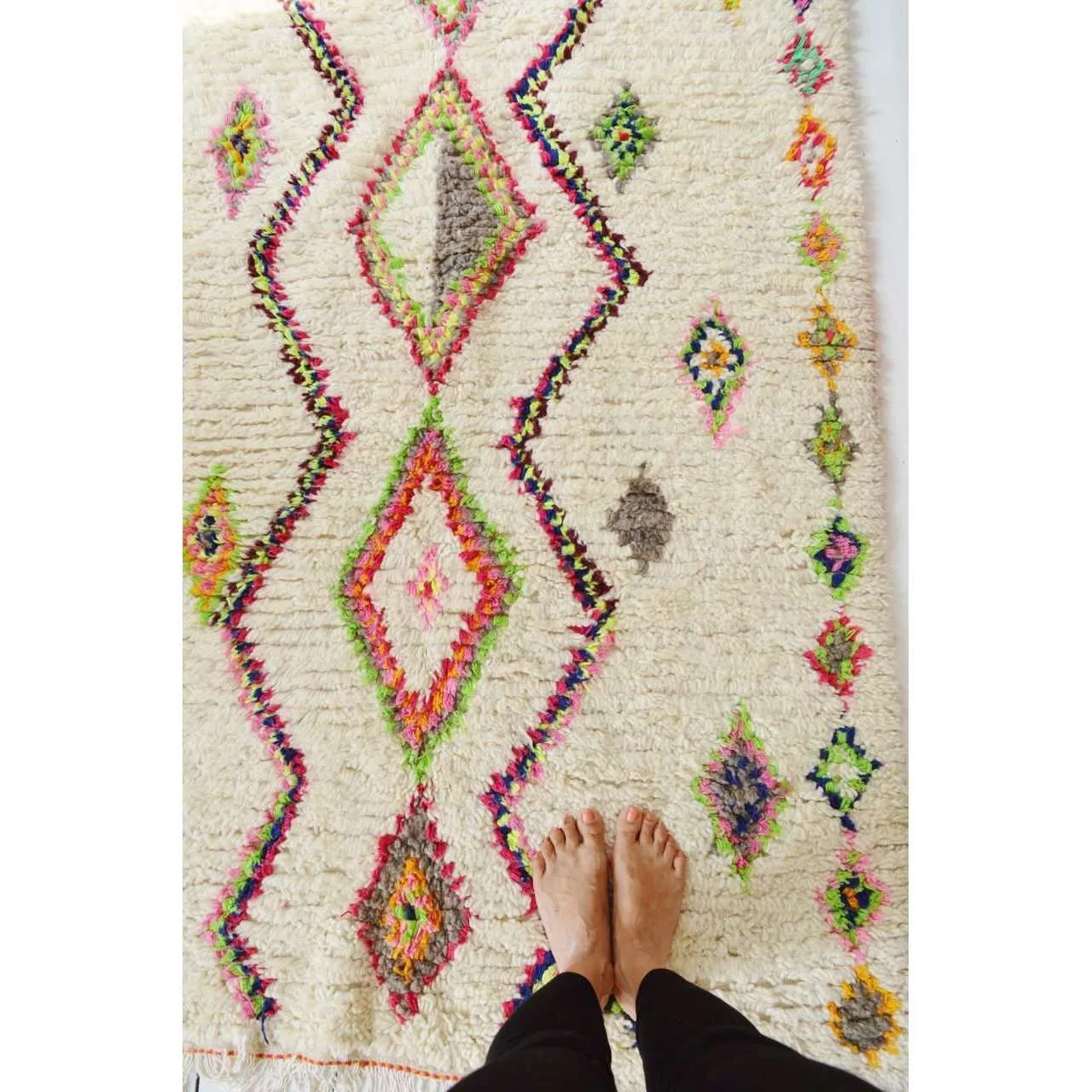 FREE SHIPPING>> Vintage Moroccan Boucherouite Rug, Beni Ouirain Moroccan Rug No. 31, 6.1 x 3.8 ft.