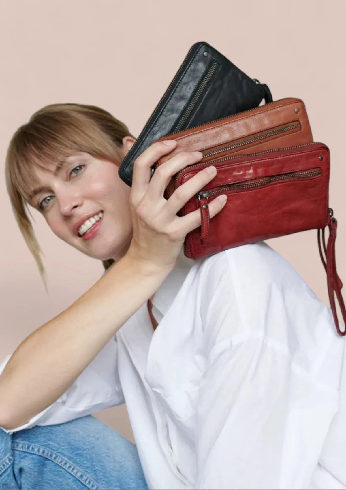 Sierra Wrist Wallet - Cognac
